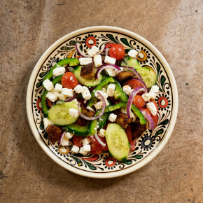 Salade Grecque. Par la Cheffe Cathy Paraschiv