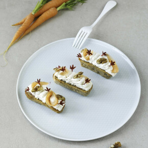 Carotte cake au fromage blanc et noix d’Aveyron