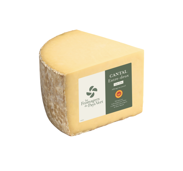 Cantal AOP Entre-Deux au lait cru &#8211; 1/8 (4,5kg) &#8211; Les Fromagers du Pays Vert
