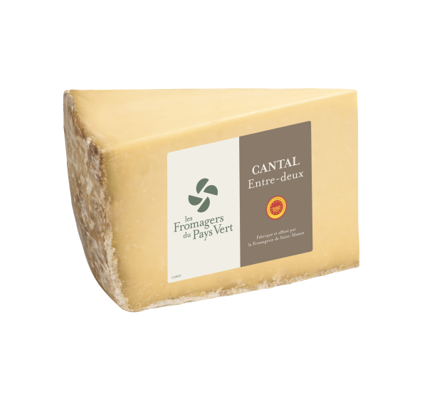 Cantal AOP Entre-Deux au lait pasteurisé &#8211; 1/32 (1,3kg) &#8211; Les Fromagers du Pays Vert