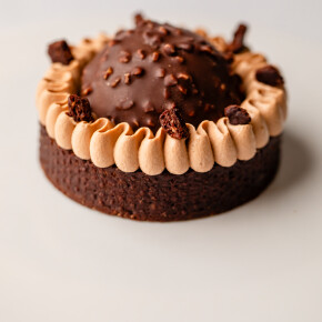 Tarte avec un crémeux et une ganache chocolat noir &#8211; Crème 18% MG